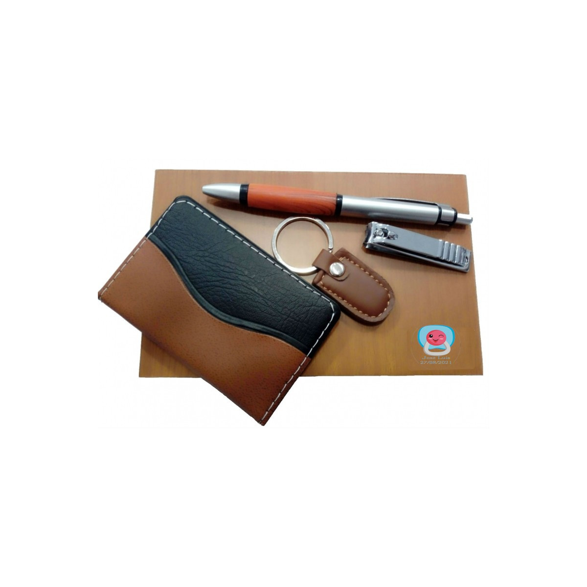 Set regalo personalizzato per uomini invitati al battesimo