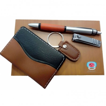 Set regalo personalizzato per uomini invitati al battesimo