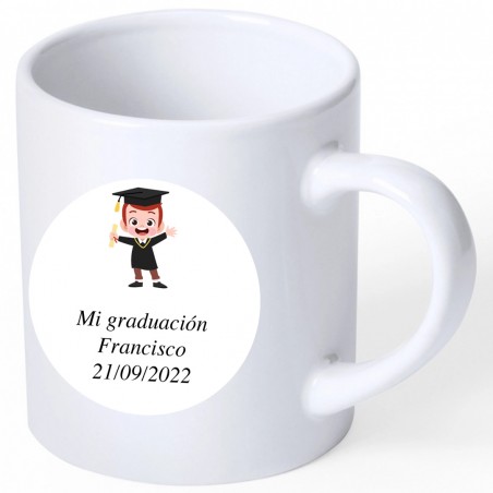 Tazza di laurea con adesivo personalizzato