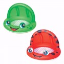 Divertimento in piscina con gli occhi