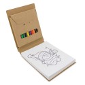 Quaderno con matite colorate e disegni da colorare Il regalo perfetto per i più creativi