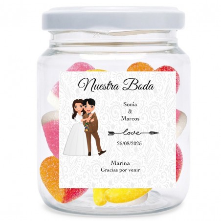 Barattolo di caramelle personalizzato con i nomi degli ospiti e degli sposi per i matrimoni