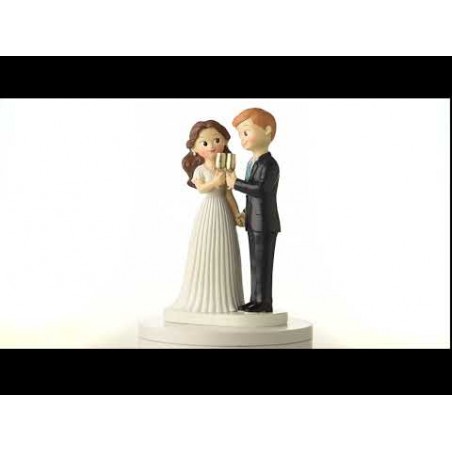 Figura di torta matrimonio sposi che brindano