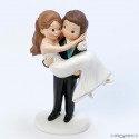 Figura di torta matrimonio sposa in braccio
