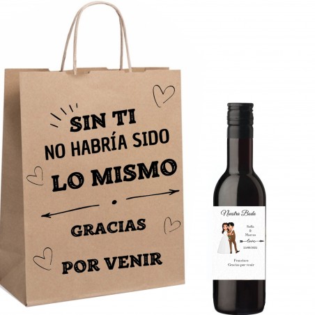 Vino personalizzato con il nome dell'invitato e degli sposi, presentato in una borsa con dedica
