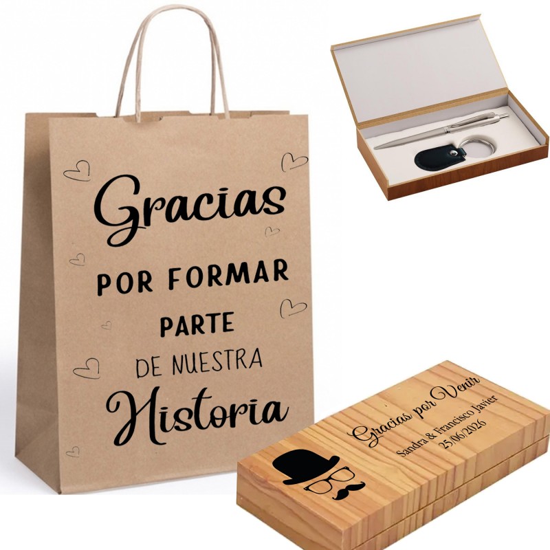 Penna e portachiavi in scatola di legno personalizzata con frase e nomi presentati in sacchetto kraft con frase