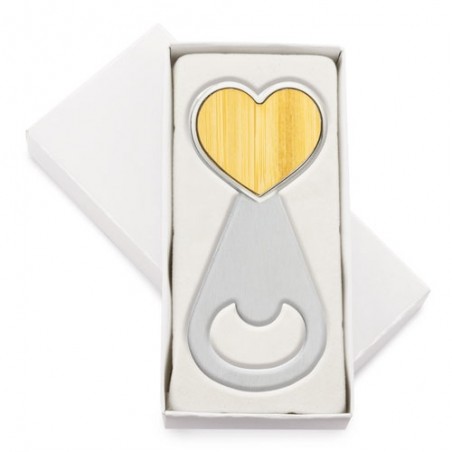 Cavatappi a forma di cuore presentato in scatola bianca