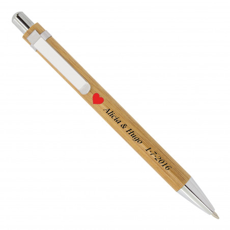 Penna in bambù personalizzata con adesivo a forma di cuore