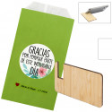 Supporto per cellulare in legno presentato in busta kraft verde personalizzata
