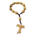 Bracciale rosario in legno presentato in scatola Kraft e adesivi per comunione