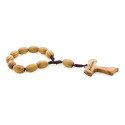 Bracciale rosario in legno presentato in scatola Kraft e adesivi per comunione
