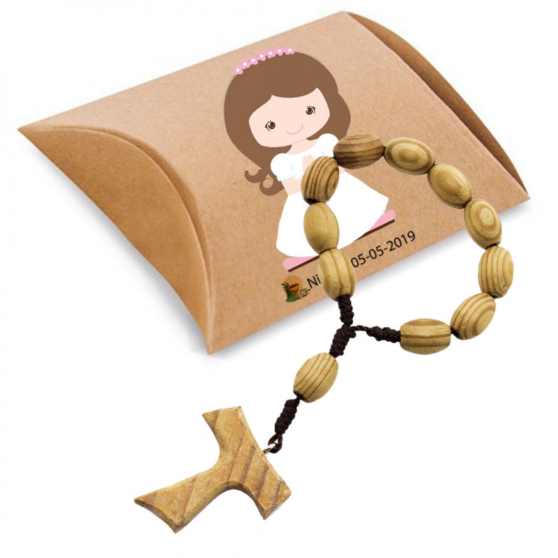 Bracciale rosario in legno presentato in scatola Kraft e adesivi per comunione Bracciale rosario in legno presentato in scatola Kraft e adesivi per comunione