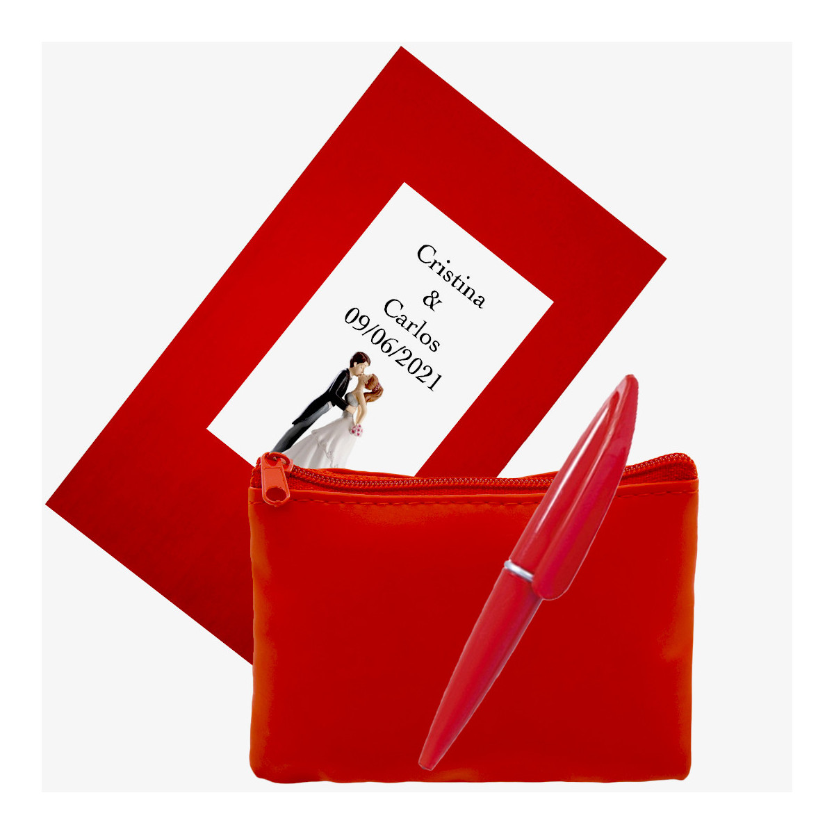 Portamonete rosso intenso con piccola penna abbinata presentato in un sacchetto di carta regalo con adesivo per matrimoni