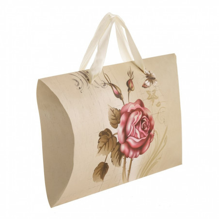 Sciarpe da donna presentate in una confezione regalo