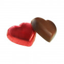 Scatola con cioccolatini a forma di cuore e scatola trasparente con adesivo personalizzato