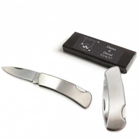 Coltello argentato in scatola nera con adesivo personalizzato