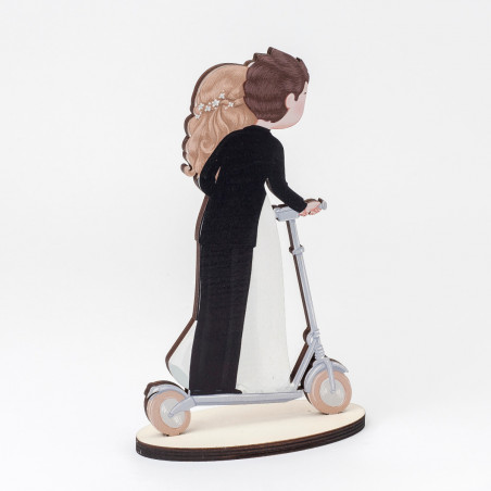 Figura in legno sposi pop&fun scooter elettrico 19 cm