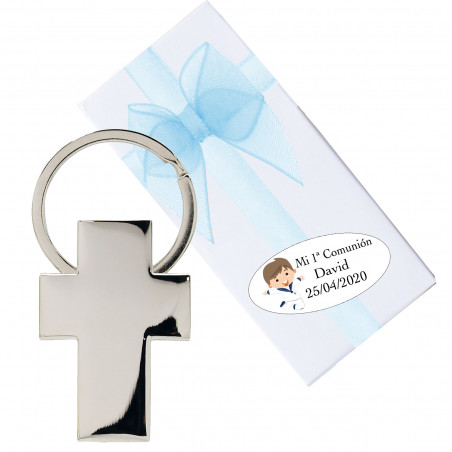 Portachiavi a forma di croce per bambino della comunione con adesivo personalizzato presentato in una scatola