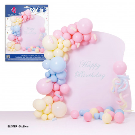 Set organico di palloncini pastello con colonna di palloncini.
