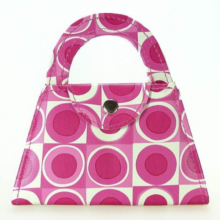 Accessori per manicure con borsa bianca e adesivo di comunione