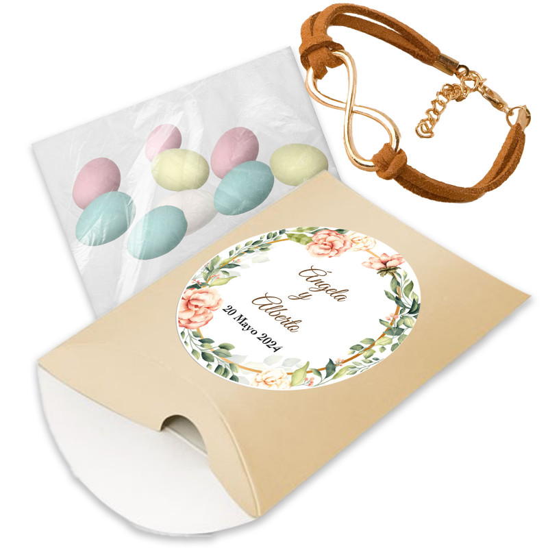 Bracciale infinito in oro con confetti alle mandorle in regalo