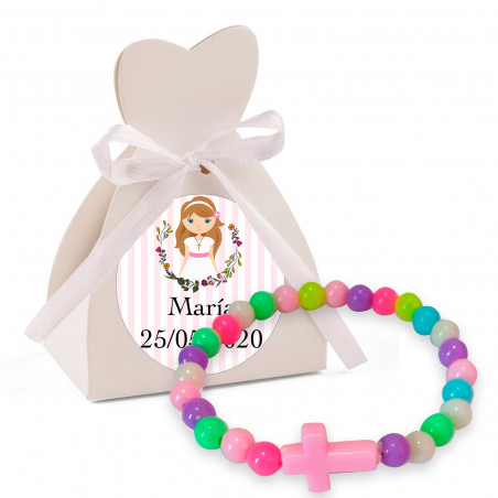 Bracciale a croce in scatola con adesivo personalizzato per comunione bambina dettagli