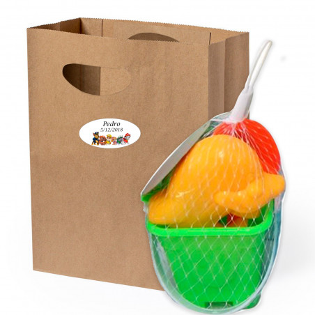 Secchiello da spiaggia con accessori per bambini in una borsa con adesivo personalizzato per i dettagli della cameretta
