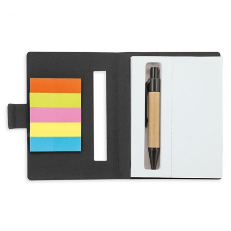 Notebook riciclato con stile