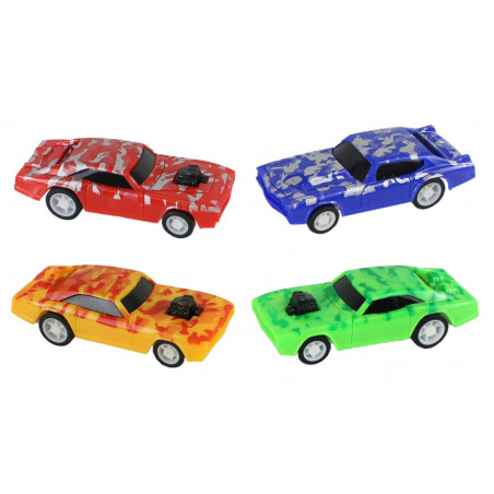 Auto giocattolo camuffato