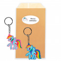Portachiavi pony colorato in una busta kraft personalizzata per regali