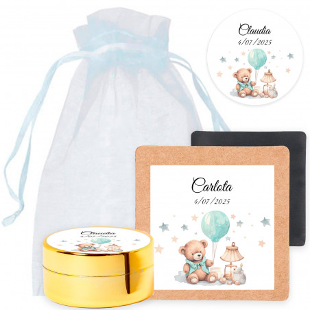 Balsamo per labbra personalizzato e magnete in un sacchetto di organza per bomboniere di battesimo