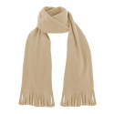 Sciarpa e cappello beige da regalare a una donna per Natale