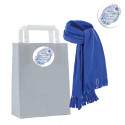 Sciarpa blu in borsa di carta grigia personalizzata con adesivo con testo modificabile