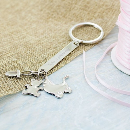 Portachiavi di battesimo con charm in sacchetto di stoffa con adesivo personalizzato di battesimo con elefante