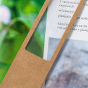 Segnalibro con lente integrata in cartone riciclato e cordino di trasporto