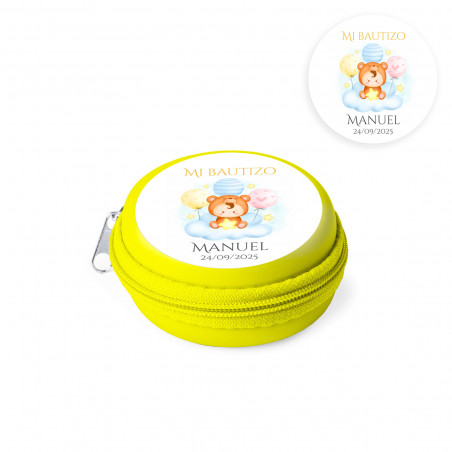 Portafoglio infantile giallo personalizzato con adesivo per dettaglio di battesimo