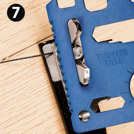 Multitool blu in custodia con adesivo personalizzato per comunione di bambino