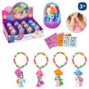 Bracciale con pony e adesivi e pompon in sacchetto di organza viola con adesivo personalizzato per dettagli evento bambini