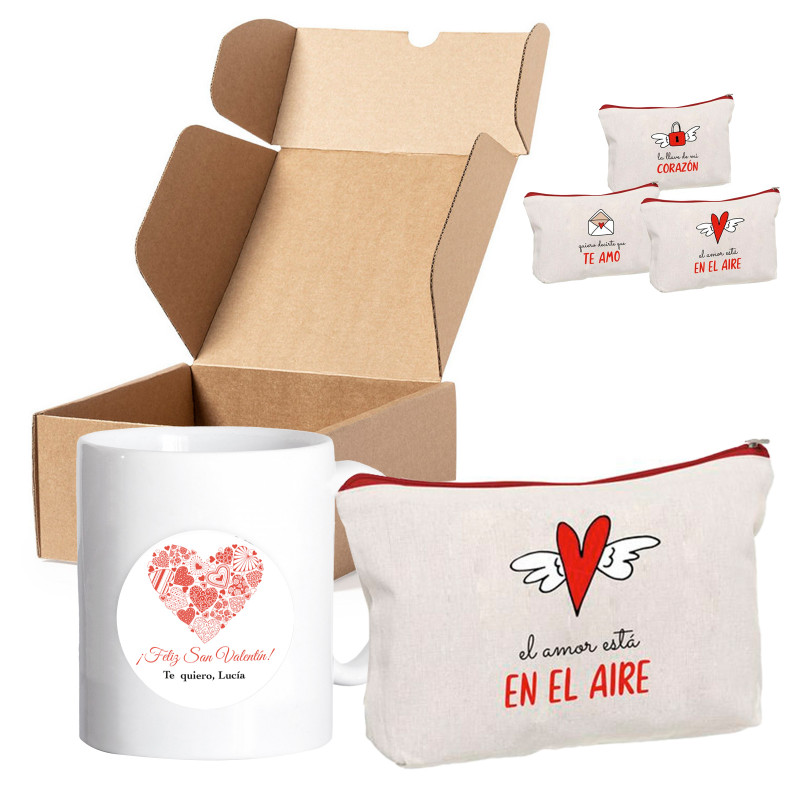 Tazza personalizzata e romantico beauty case in una scatola per i dettagli