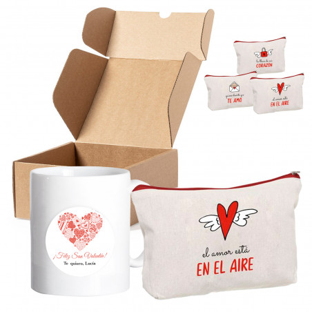 Tazza personalizzata e romantico beauty case in una scatola per i dettagli