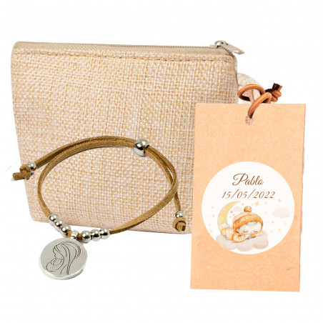 Bracciale con medaglia della Madonna in borsetta con cartellino personalizzato con adesivo da regalare