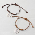 Bracciale con medaglia angioletto in scatola di legno personalizzata con adesivo per battesimo