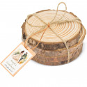 Sottobicchieri in legno naturale con etichetta personalizzata, dettaglio rustico ed ecologico per matrimoni