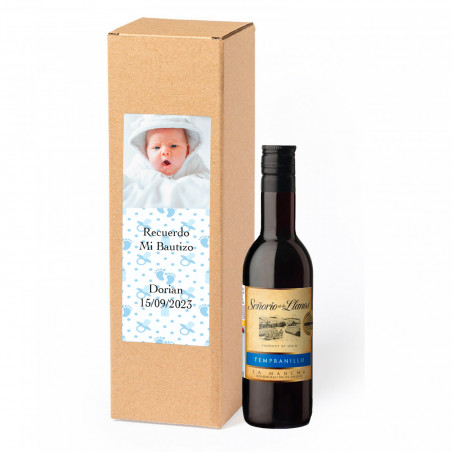 Bottiglia di vino in scatola con adesivo di battesimo con foto personalizzabile da regalare