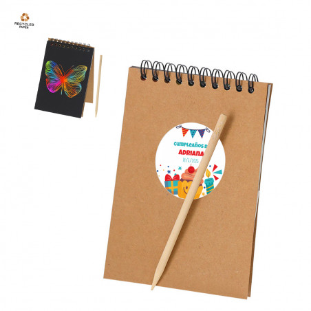 Quaderno magico con adesivo personalizzabile per dettagli infantili