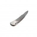 Coltello argentato in scatola nera con adesivo personalizzato