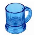 Bicchiere da liquore blu con manico e palline di cioccolato in custodia bianca con adesivo per la comunione del bambino