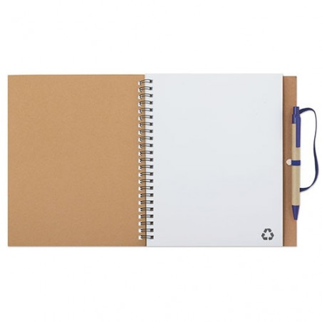 Quaderno in cartone riciclato con adesivo personalizzato con foto e testo per il battesimo di un bambino