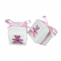 Bracciale perle con croce in scatola di orso rosa con etichetta personalizzata per dettagli battesimo bambina