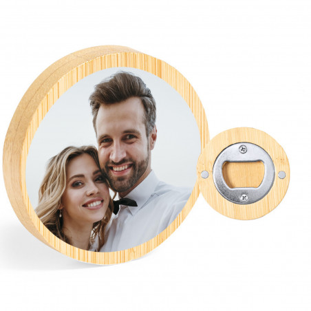 Apribottiglie rotondo in legno personalizzato con adesivo con immagine